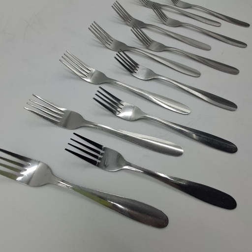[19403] SET DE 12 TENEDORES 19 CM